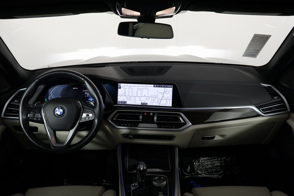 2023 BMW X5 xDrive45e 8