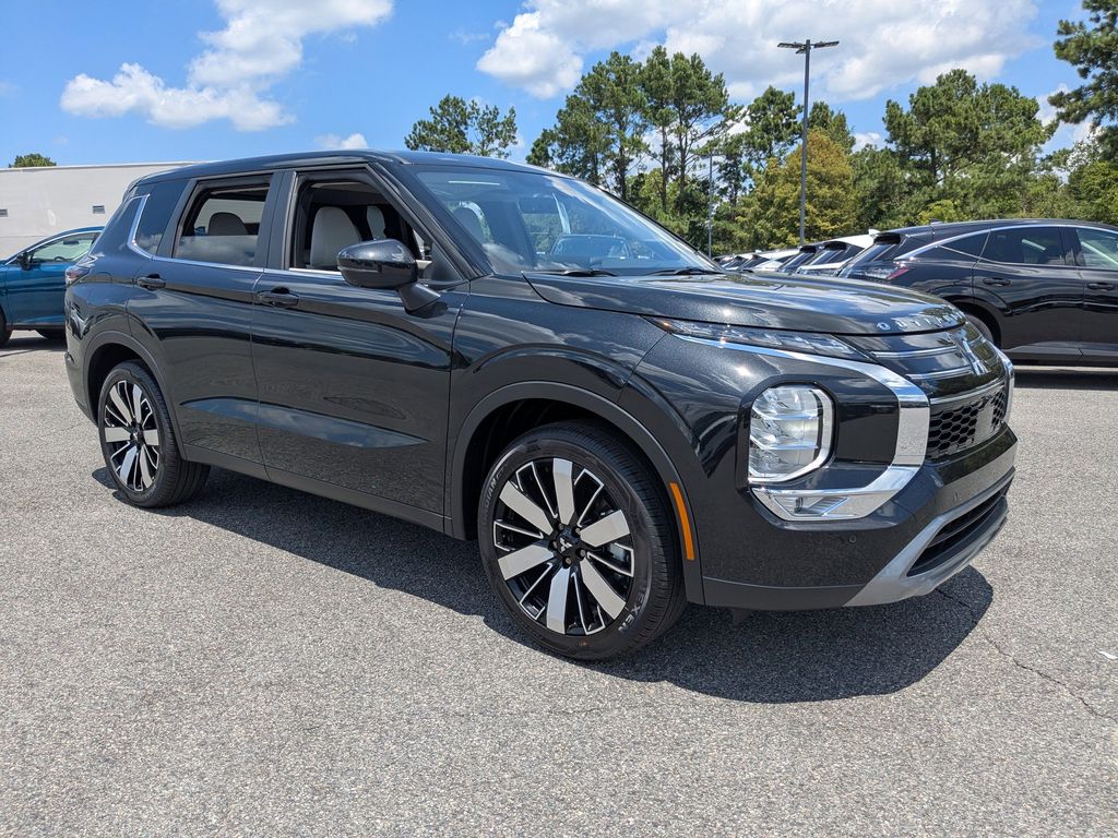 New 2025 Mitsubishi Outlander SUV