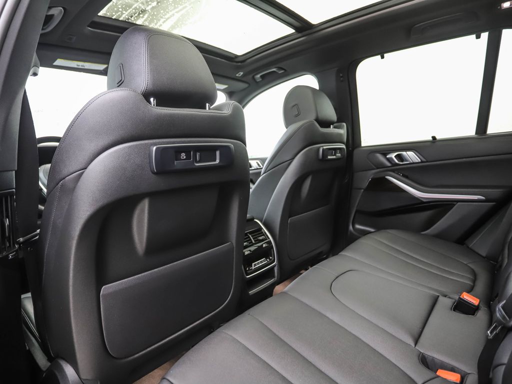 2021 BMW X5 xDrive40i 21
