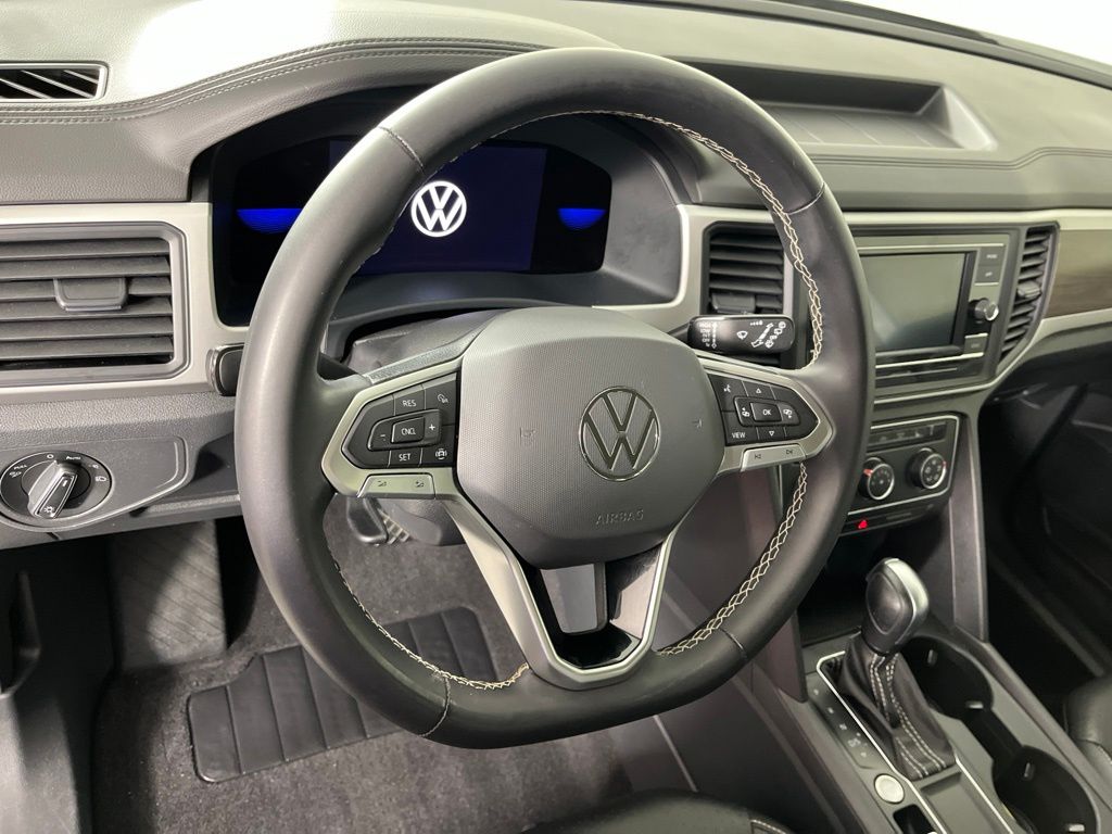 Thumbnail: 2022 Volkswagen Atlas - 25