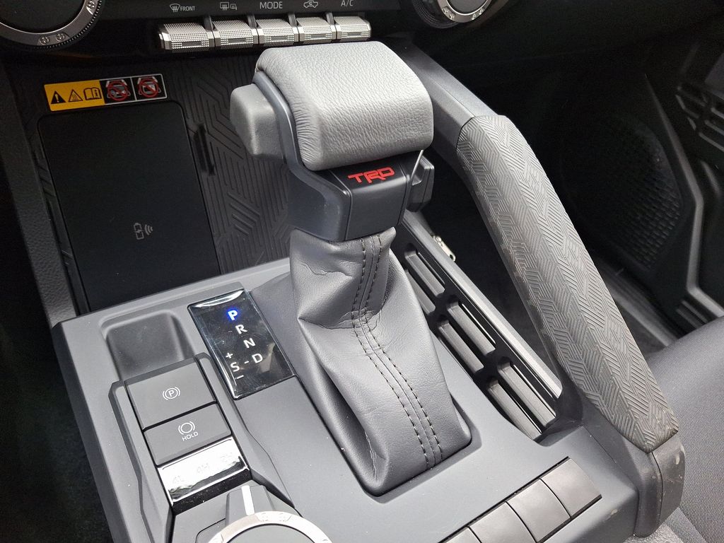 2025 Toyota Tacoma TRD Sport 10