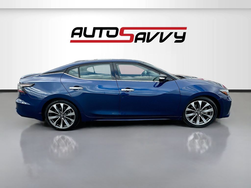 Used 2021 Blue Nissan Platinum image 8