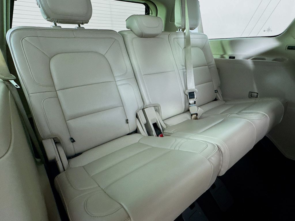 Used Car 2019 Lincoln Navigator L  Reserve For Sale Under $30,000 In Austin, Texas