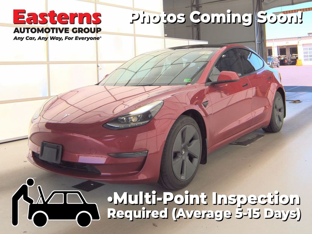 2022 Tesla Model 3 Standard Range Plus's photo