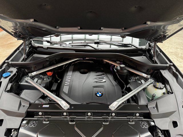 New 2026 Gray BMW xDrive40i image 27