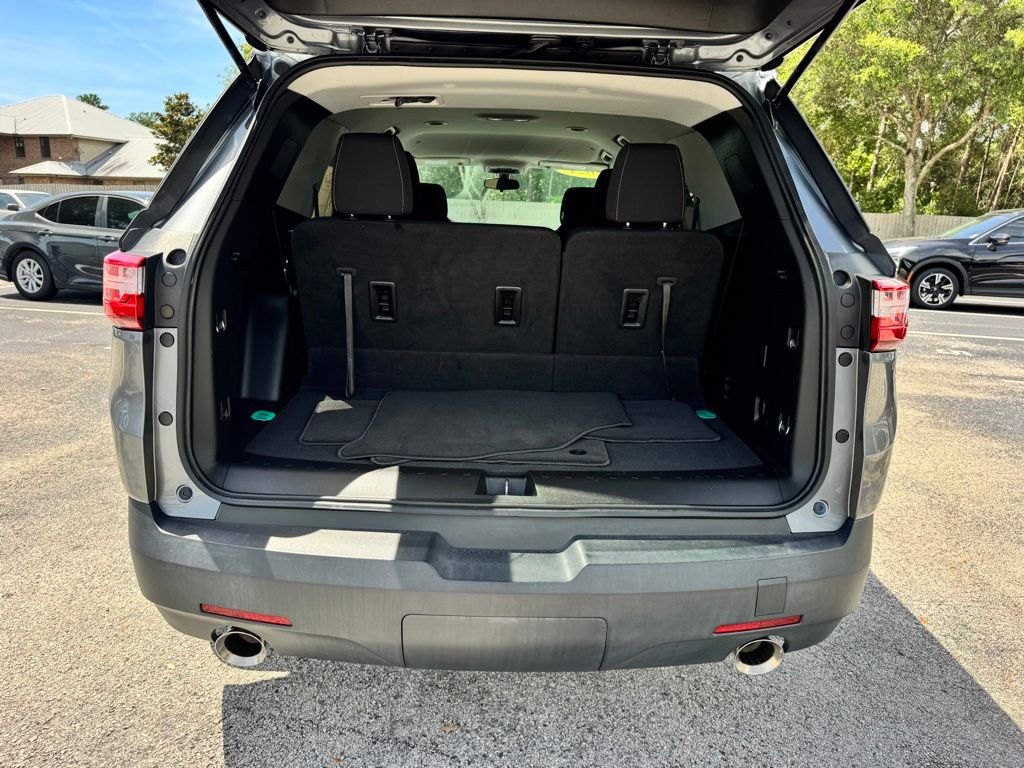 Used 2021 Chevrolet Traverse SUV