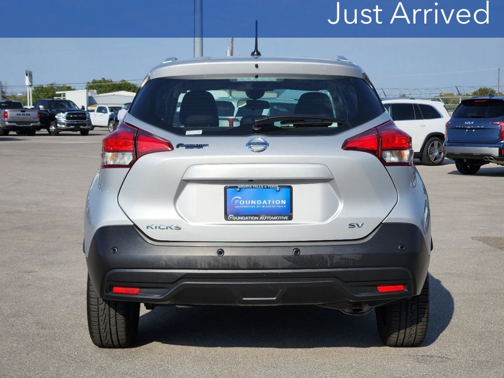 2020 Nissan Kicks SV 6