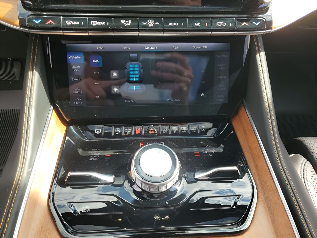 Used Car 2024 Jeep Grand Wagoneer  Series Iii For Sale Under $80,000 In Austin, Texas