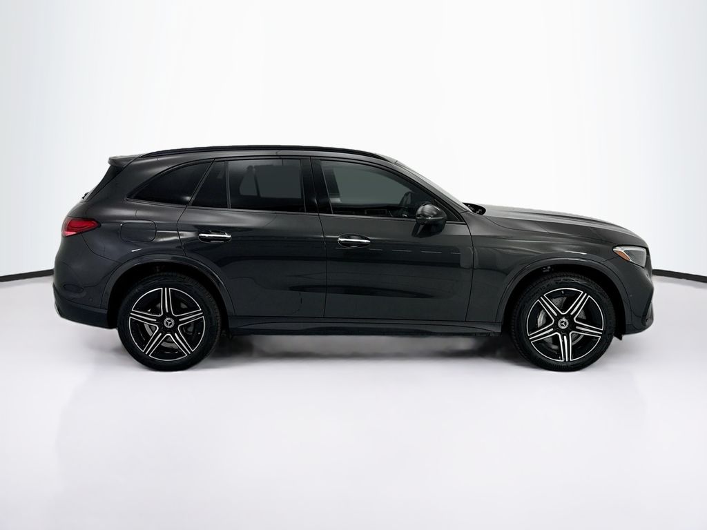 Thumbnail: 2023 Mercedes-Benz GLC - 4