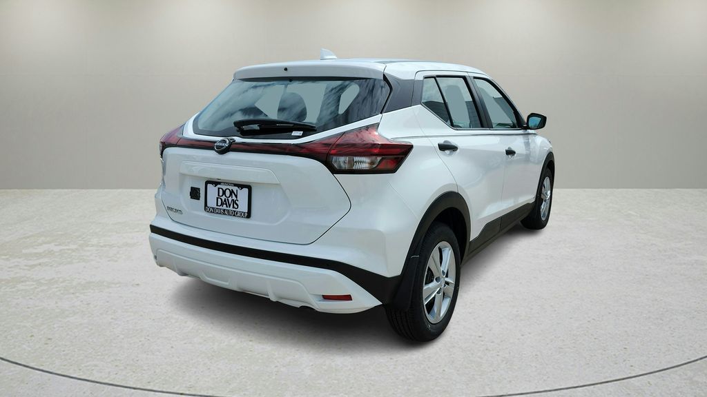 2025 Nissan Kicks Play