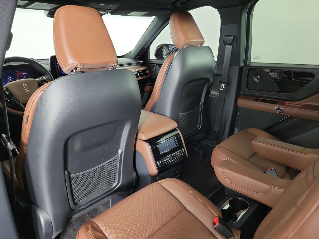 2025 Lincoln Aviator Reserve Black at Gullo Toyota