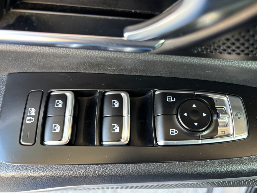 Thumbnail: 2021 Kia Telluride - 28