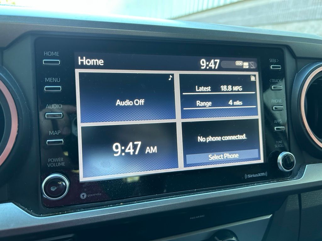 Thumbnail: 2020 Toyota Tacoma - 24