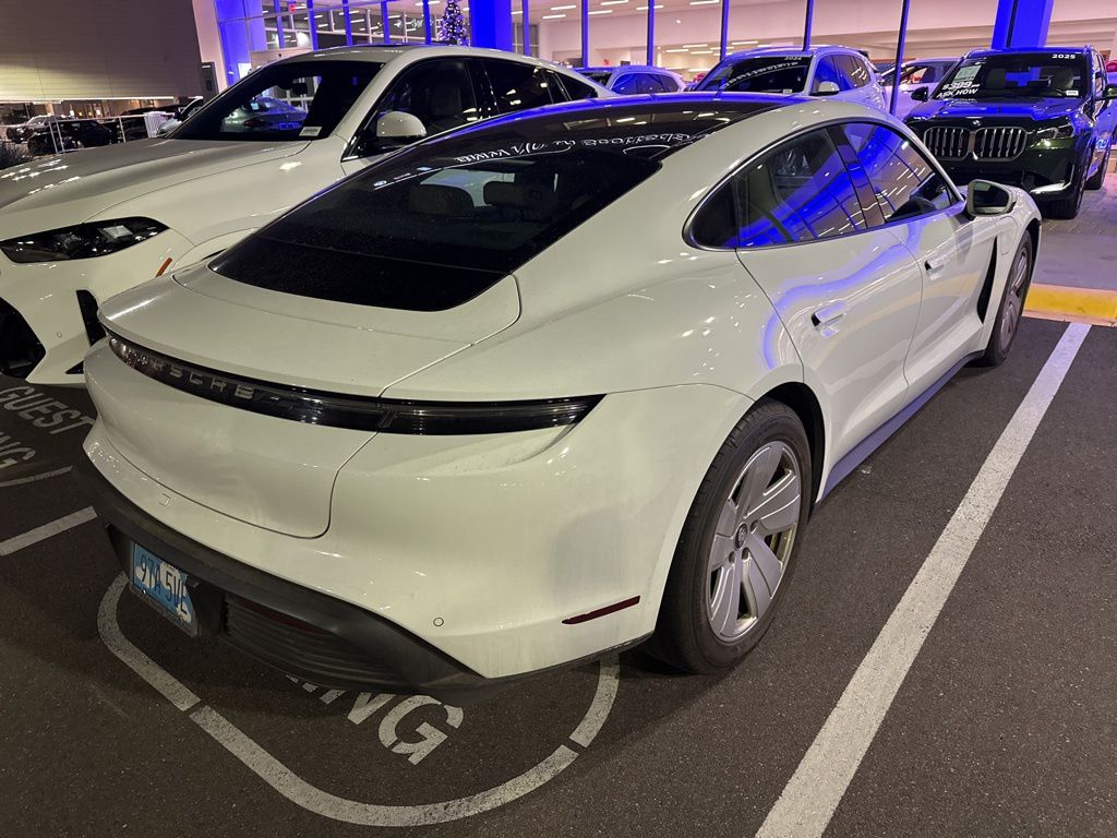 Thumbnail: 2021 Porsche Taycan - 3