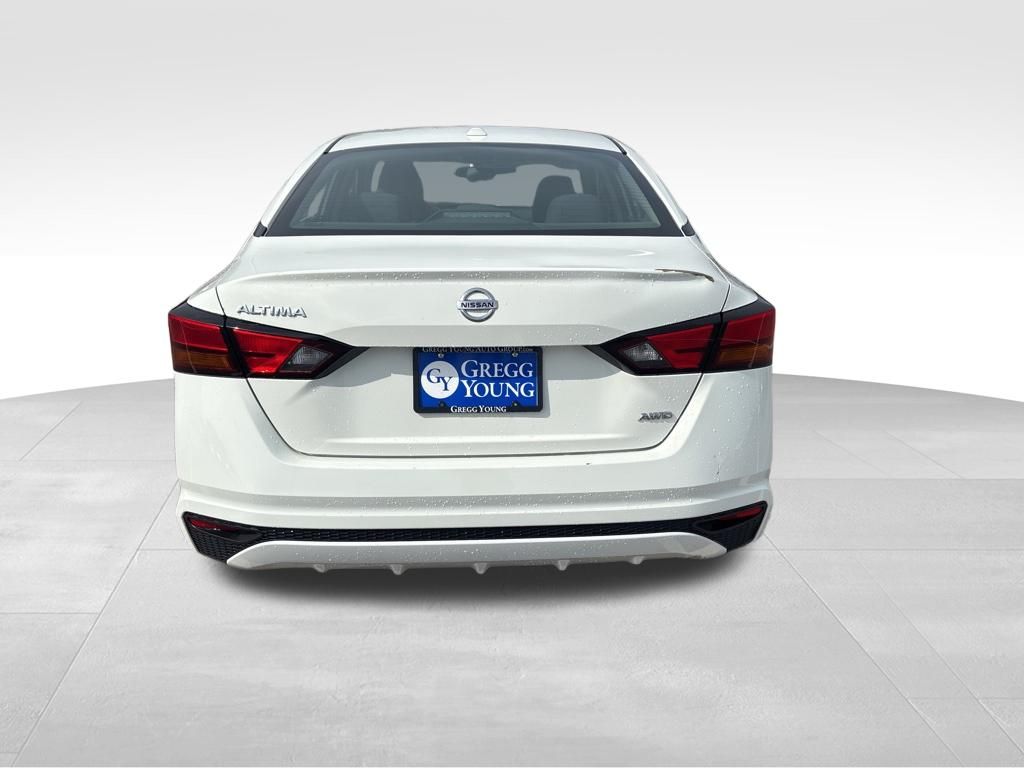 Used 2020 Nissan Altima Sedan