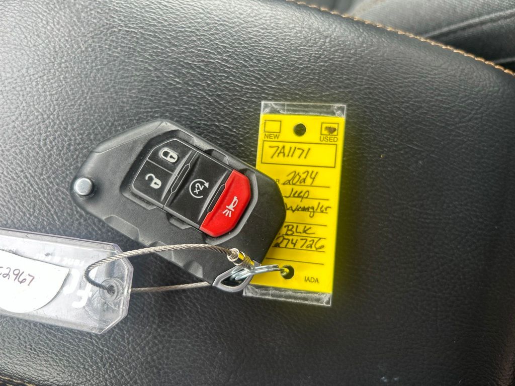 Used 2024 Jeep Wrangler SUV