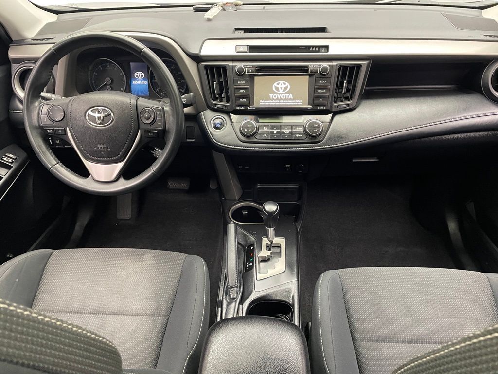 2018 Toyota RAV4 XLE 18