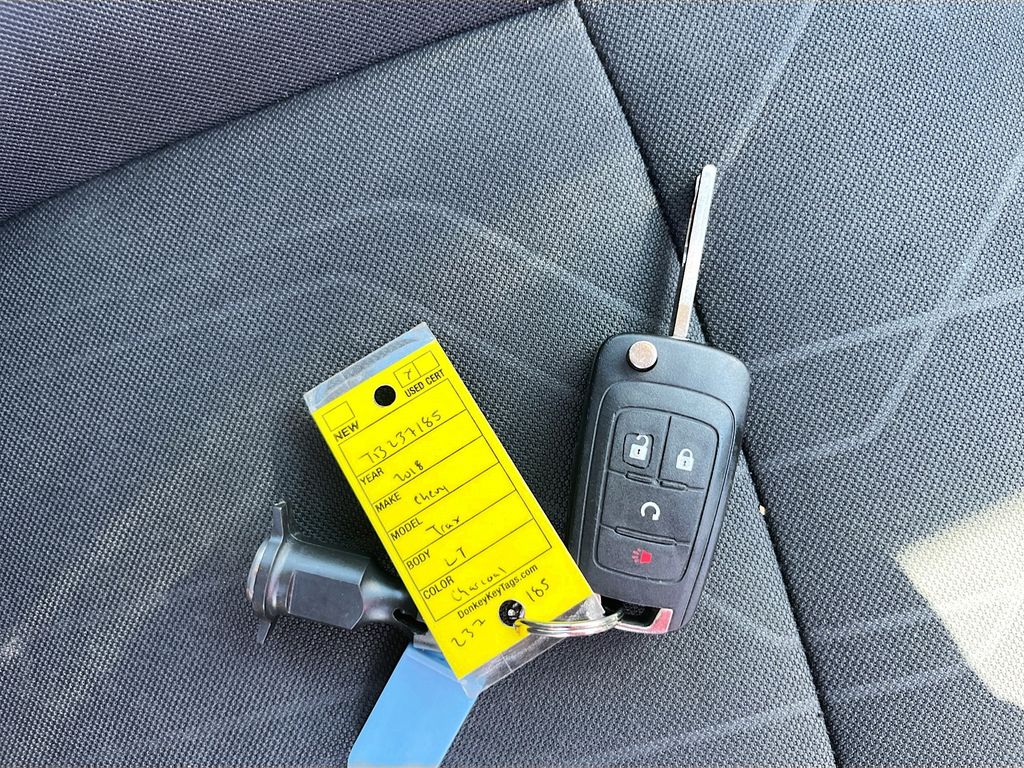 Used 2018 Gray Chevrolet LT image 30