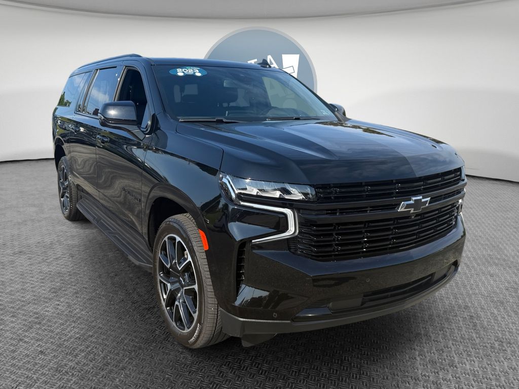 2023 Chevrolet Suburban RST 4WD