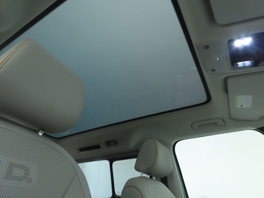 Thumbnail: 2025 Volkswagen ID.Buzz - 19