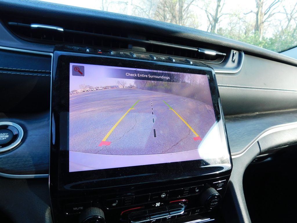 Thumbnail: 2021 Jeep Grand Cherokee L - 11