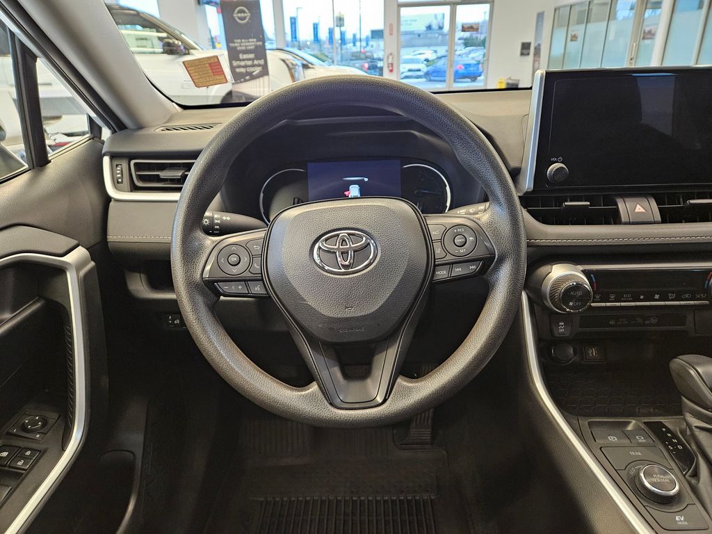 2024 Toyota RAV4 Hybrid LE