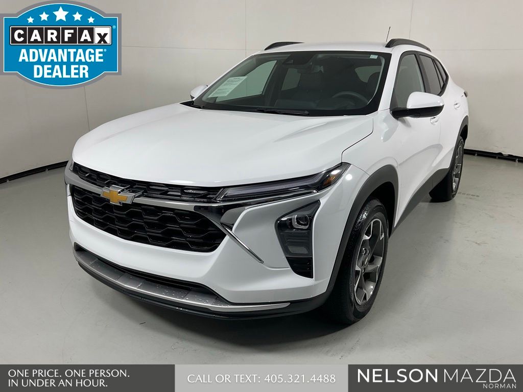 2024 Chevrolet Trax LT's photo