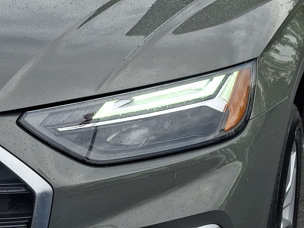 Thumbnail: 2023 Audi Q5 - 9