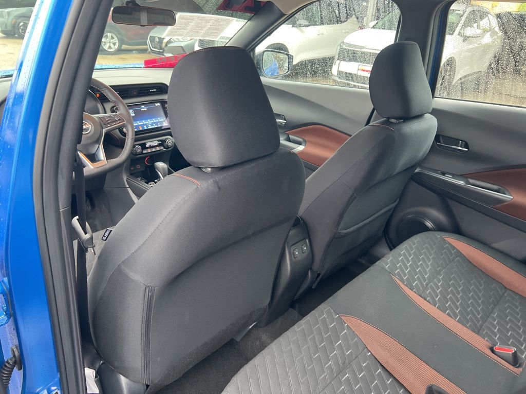 2024 Nissan Kicks SR photo