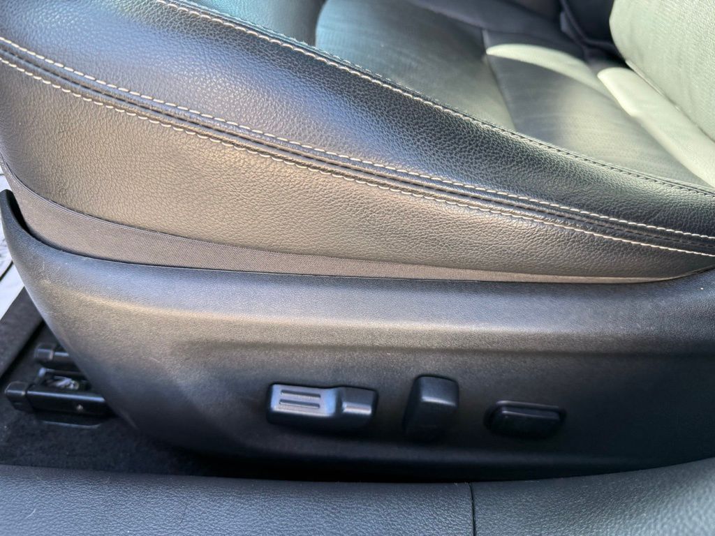 Thumbnail: 2019 Nissan Altima - 13