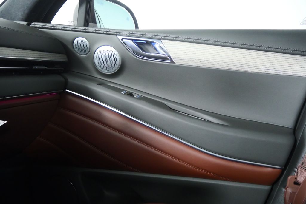 Thumbnail: 2025 Genesis GV80 - 29
