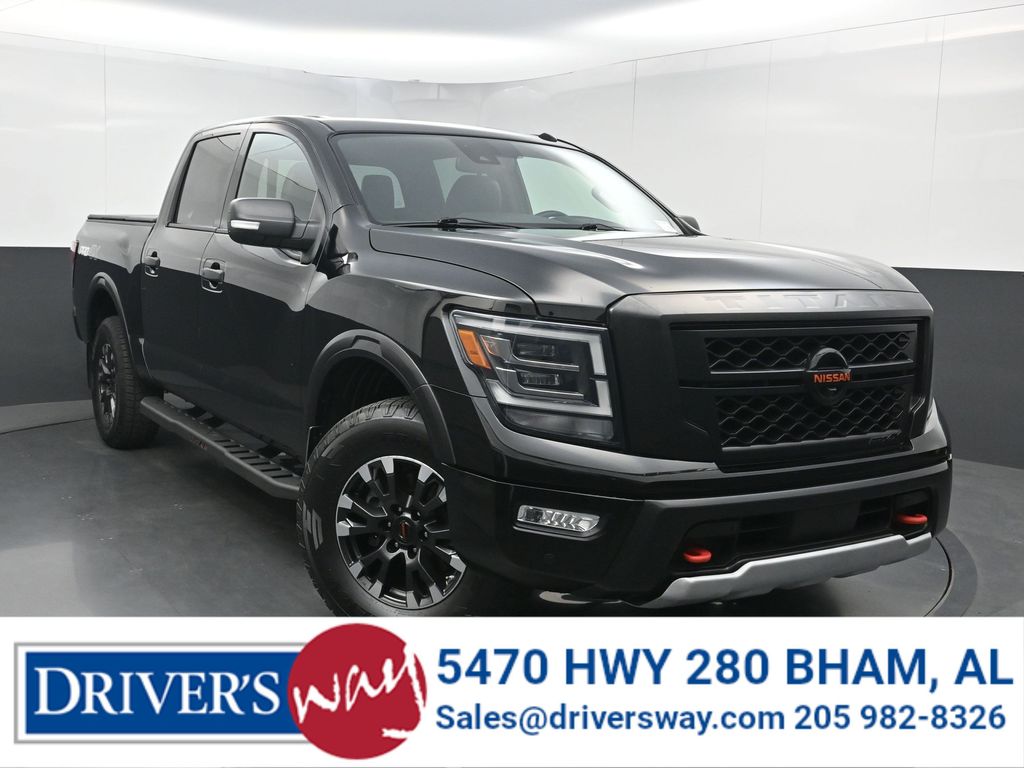 2021 Nissan Titan PRO-4X Crew Cab 4WD