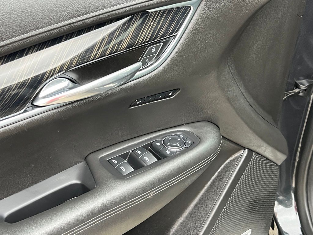 2022 Cadillac XT6 Premium Luxury - 7