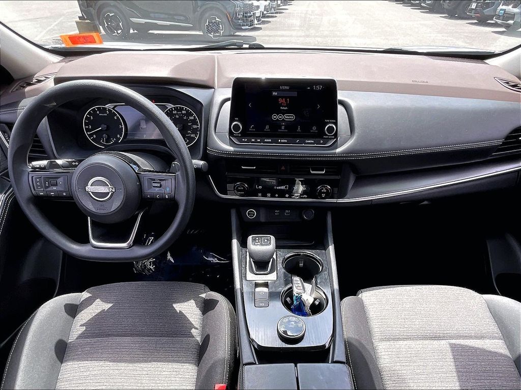 2023 Nissan Rogue — photo 20