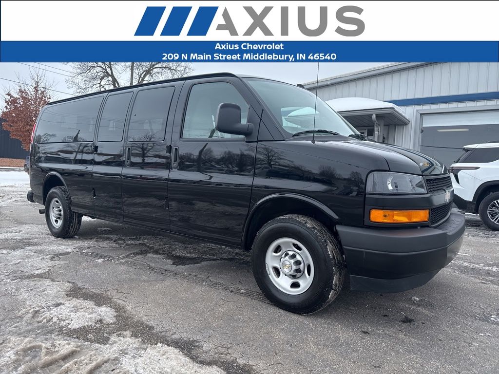 2025 Chevrolet Express 3500 LS Extended RWD