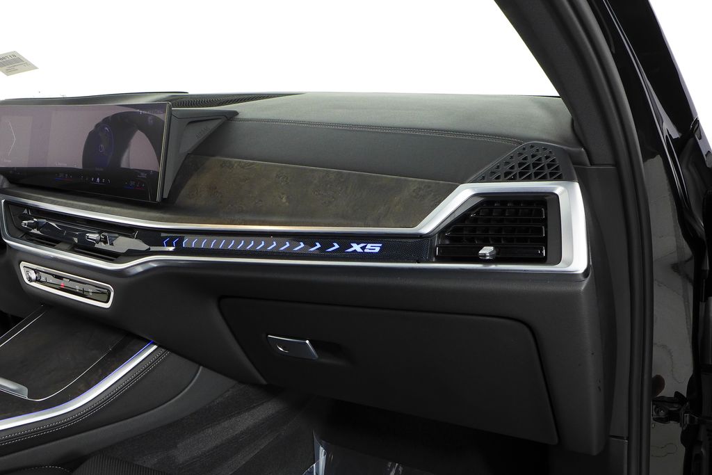 Thumbnail: 2024 BMW X5 - 14