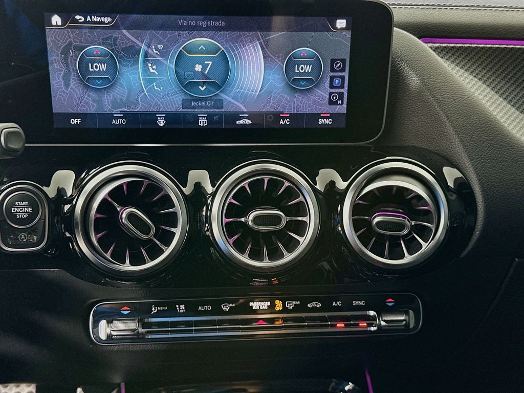 Thumbnail: 2021 Mercedes-Benz GLA - 16