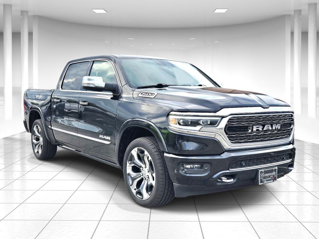 Diamond Black Crystal Pearlcoat 2020 RAM 1500 Limited Crew Cab 4WD Pickup Truck Four-Wheel Drive 8-Speed Automatic