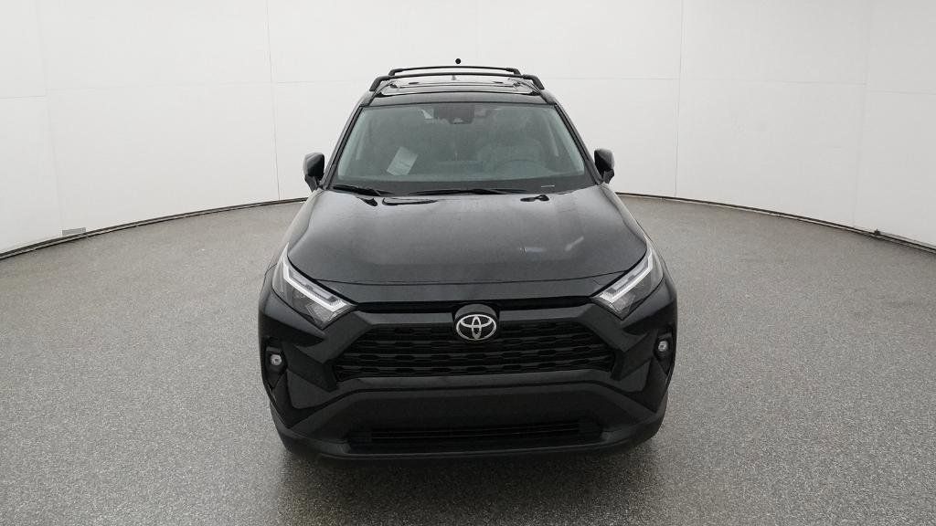 Thumbnail: 2025 Toyota RAV4 - 18