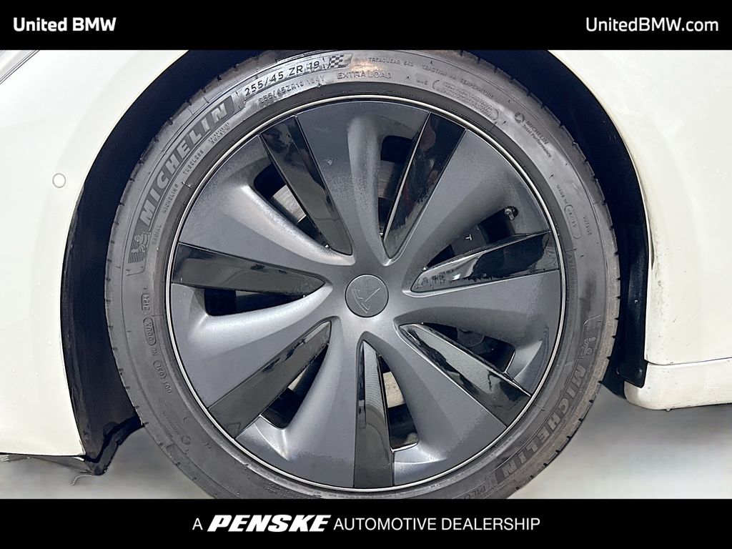 Thumbnail: 2022 Tesla Model S - 2