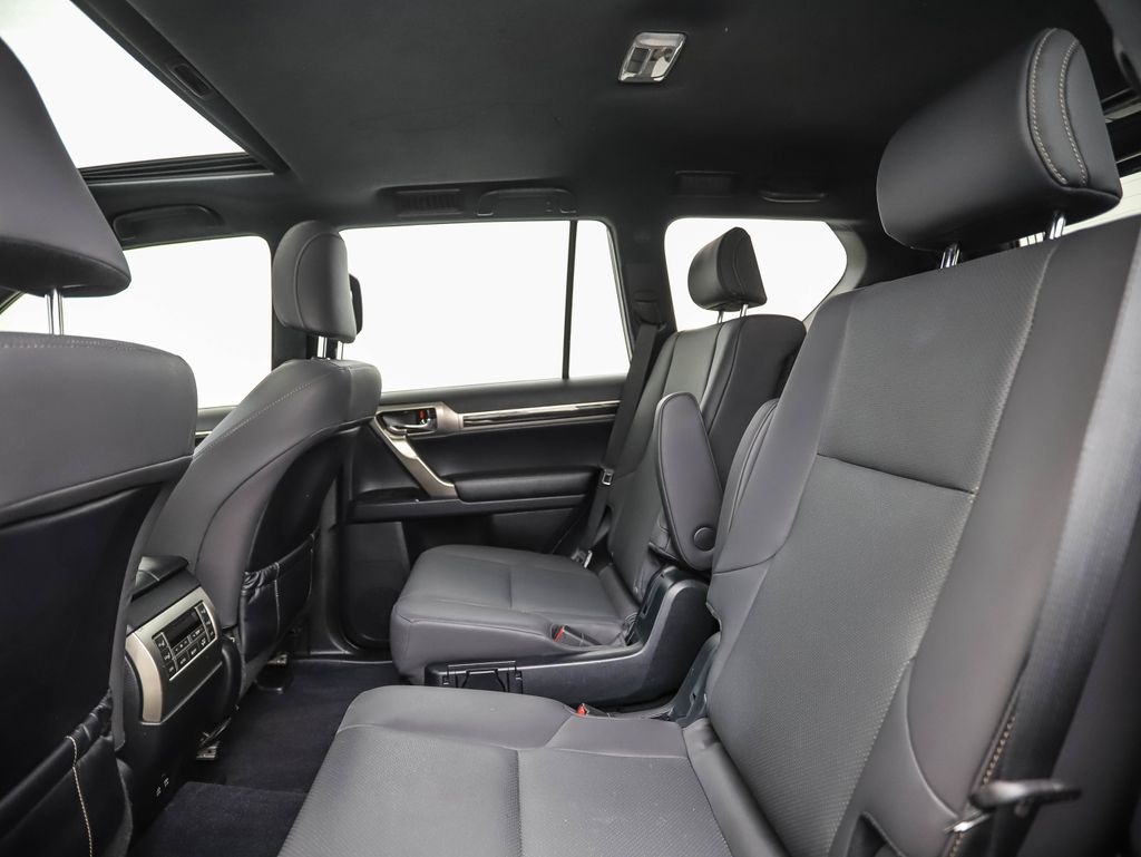 2021 Lexus GX 460 19