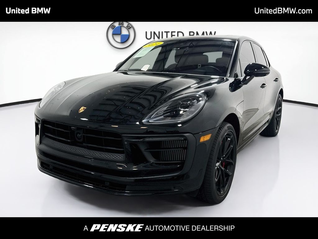 Thumbnail: 2024 Porsche Macan - 1