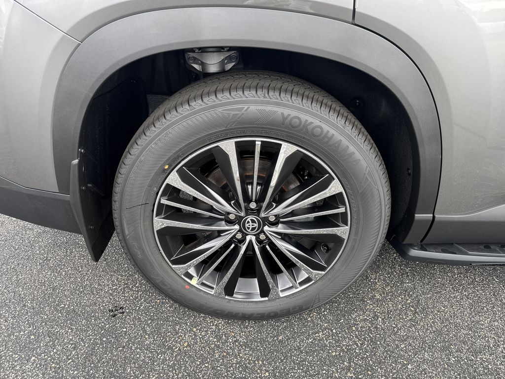 New 2026 Toyota Grand Highlander Hybrid SUV