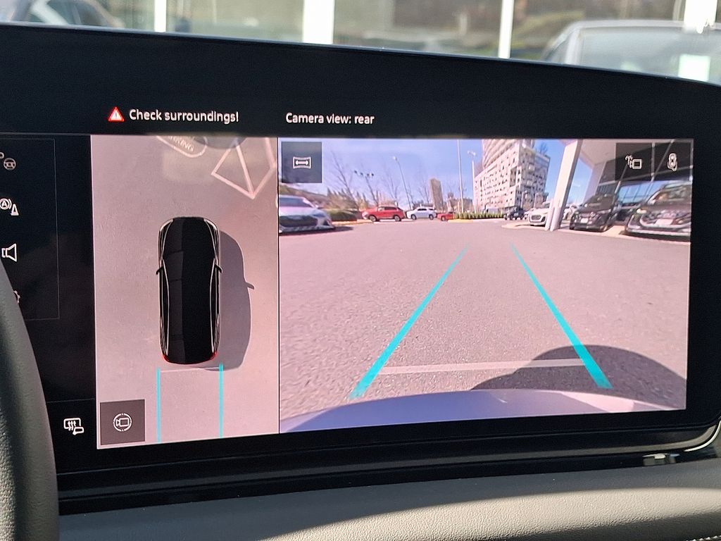 Thumbnail: 2025 Audi e-tron S - 18