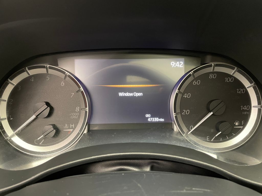 2023 Toyota Highlander XLE 24