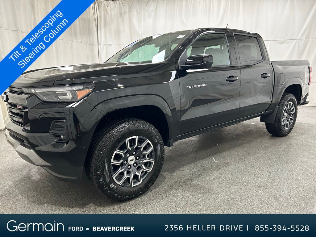 2024 Chevrolet Colorado Z71 photo 3