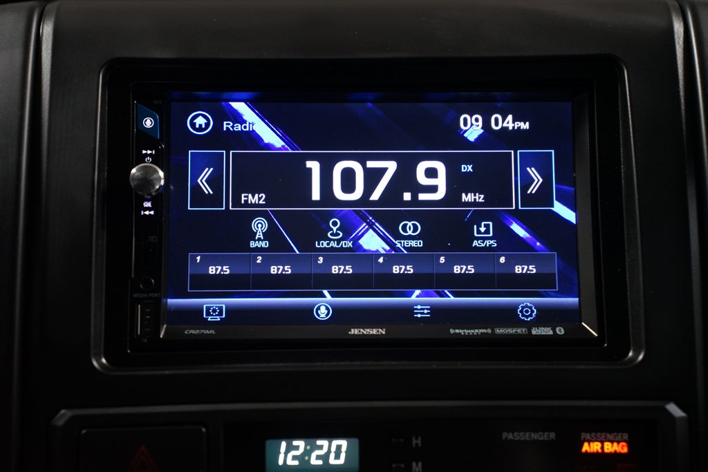 Thumbnail: 2013 Toyota Tacoma - 17