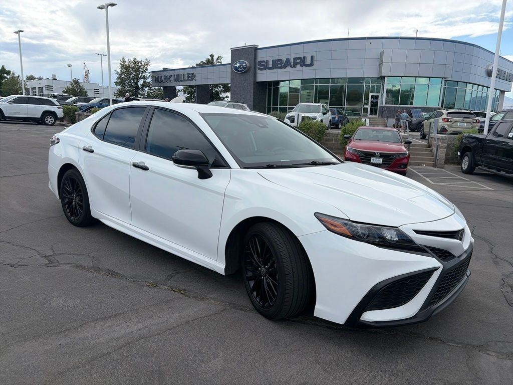2022 Toyota Camry SE Nightshade