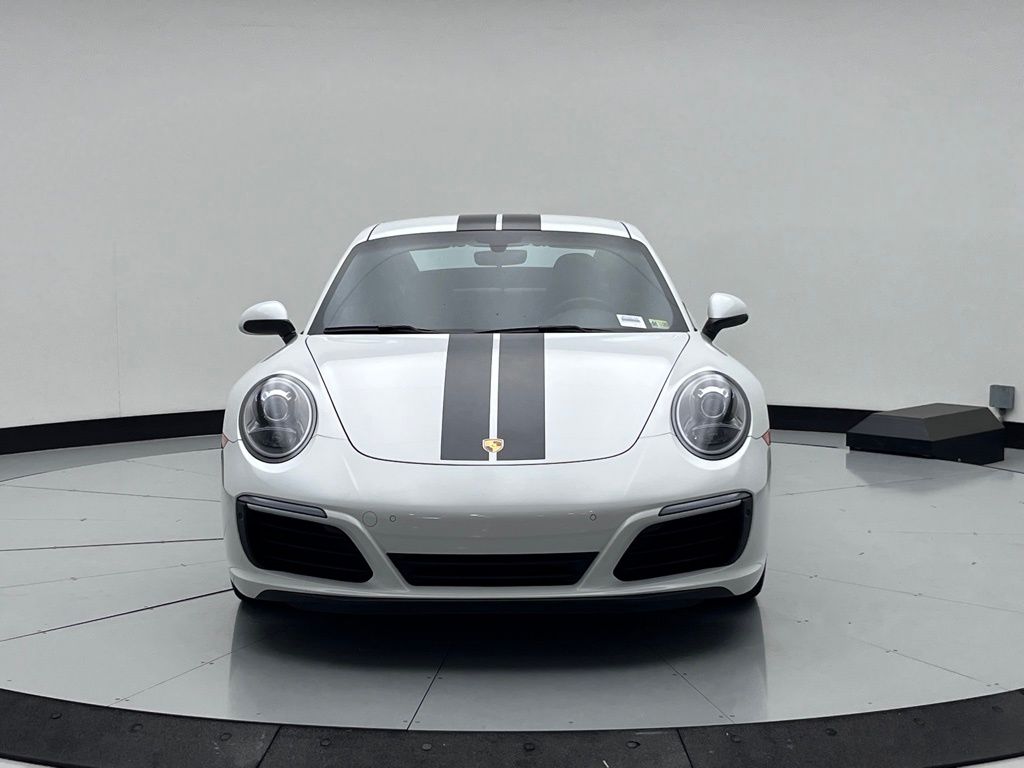 Thumbnail: 2019 Porsche 911 - 6