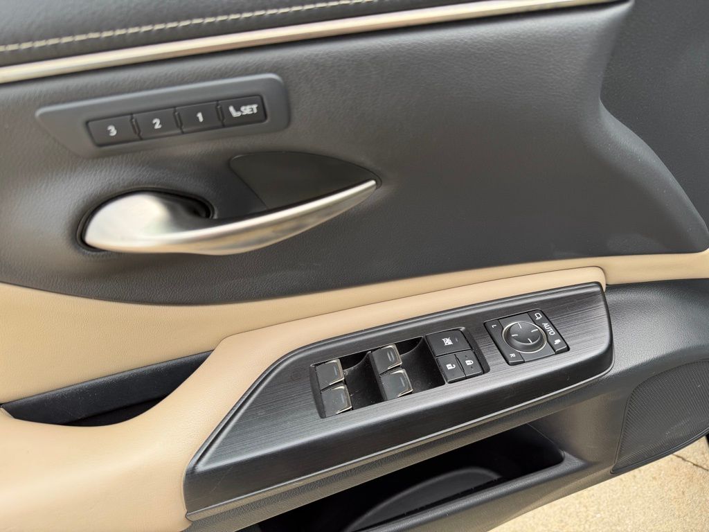 used 2021 Lexus ES car, priced at $26,903